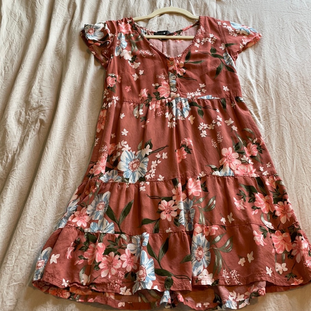 Floral flowy dress